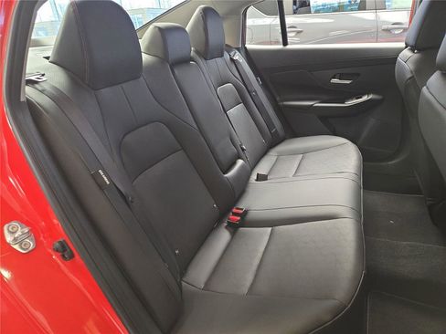 New 2026 Nissan Sentra SR w/ SR Premium Package FWD image 12