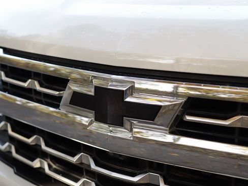 Used 2022 Chevrolet Silverado 1500 LTZ image 35