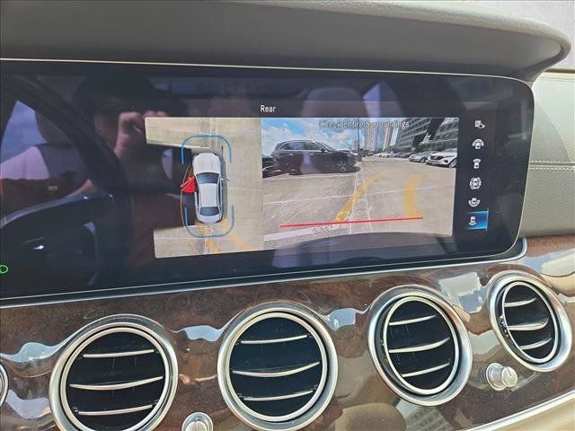Used 2022 Mercedes-Benz E 350 Sedan image 14
