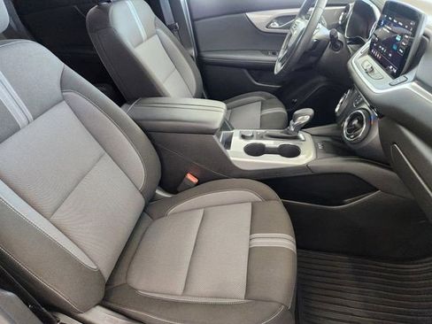 Certified 2025 Chevrolet Blazer LT w/ Convenience Package AWD/4WD image 14
