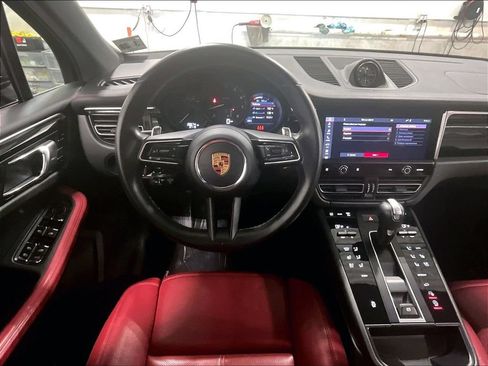 Certified 2023 Porsche Macan AWD/4WD image 11