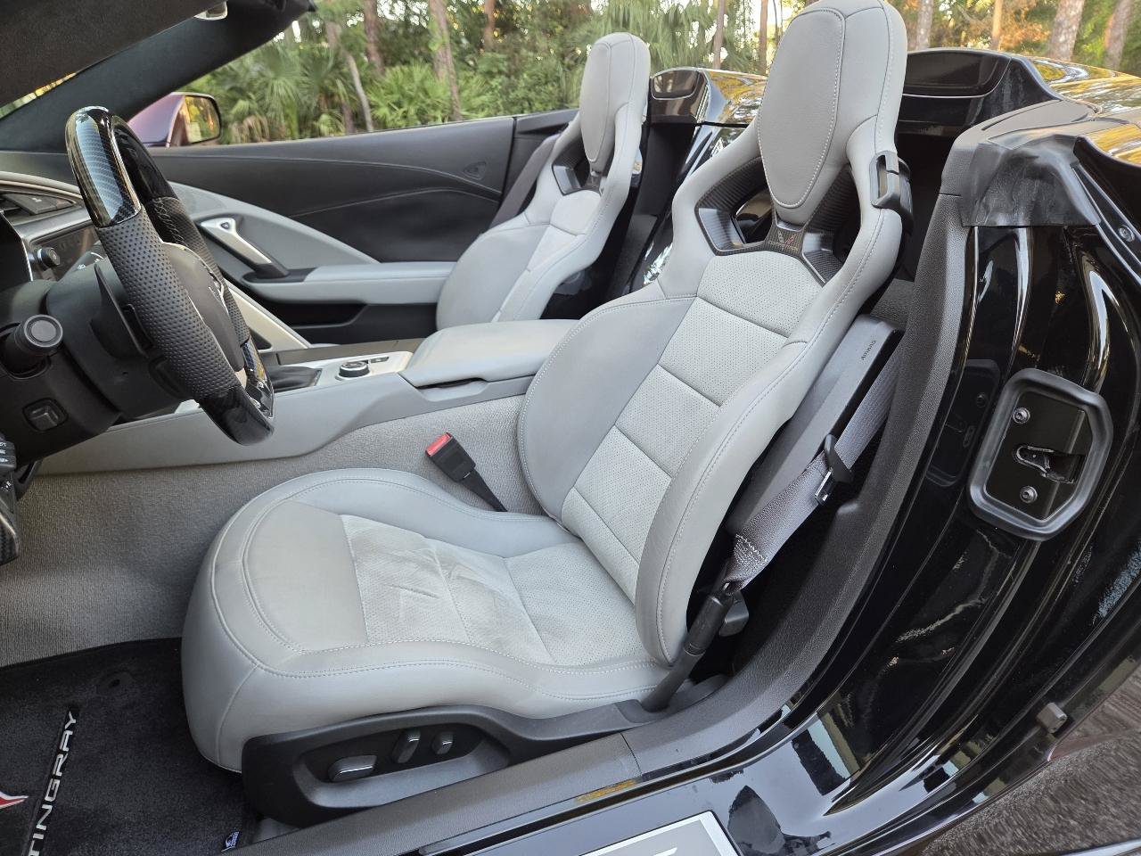 Used 2014 Chevrolet Corvette Stingray Convertible w/ 3LT Preferred Equipment Group RWD image 23