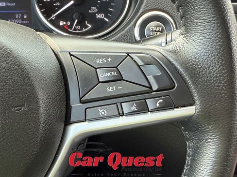 Used 2018 Nissan Rogue SV image 23