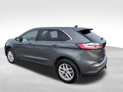 Used 2024 Ford Edge SEL w/ Convenience Package image 3