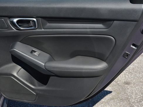 Used 2024 Honda Civic EX-L image 19