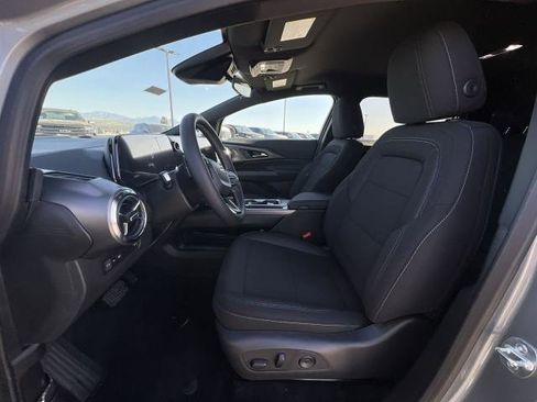 New 2026 Chevrolet Equinox EV LT w/ Comfort Package AWD/4WD image 18