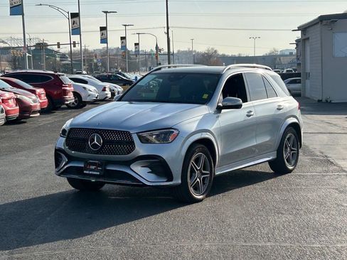 Used 2024 Mercedes-Benz GLE 450 4MATIC image 9