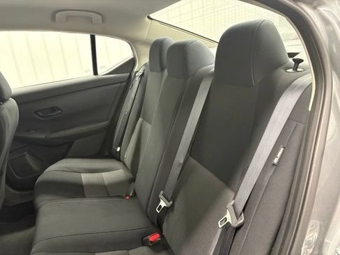 Used 2024 Nissan Sentra SV FWD image 8