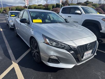 Used 2022 Nissan Altima 2.5 SR
