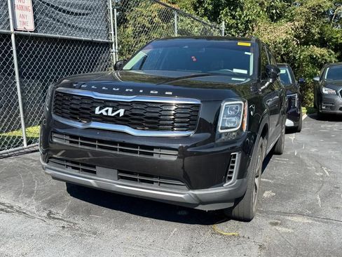 Certified 2022 Kia Telluride EX w/ EX Premium Package FWD image 9
