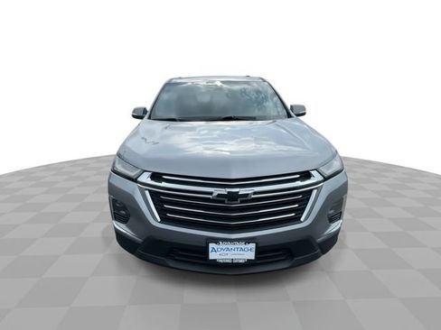 Certified 2023 Chevrolet Traverse LT FWD image 3