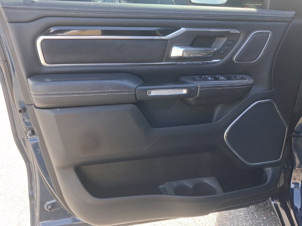Used 2020 RAM 1500 Laramie AWD/4WD image 24