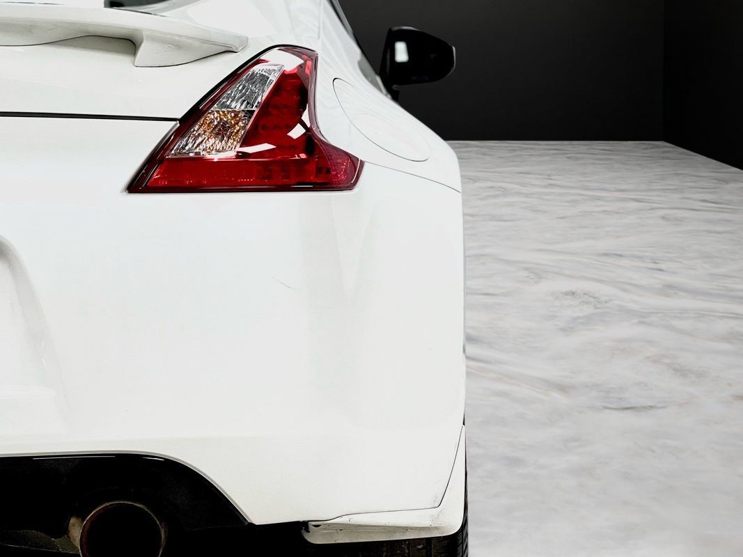 Used 2020 Nissan 370Z Coupe RWD image 15