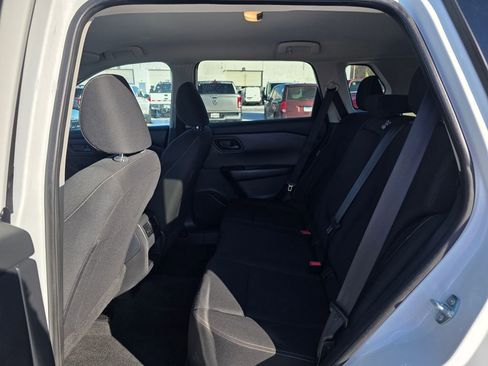Used 2024 Nissan Rogue S AWD/4WD image 24