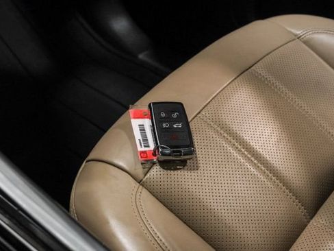 Used 2019 Land Rover Range Rover Sport HSE AWD/4WD image 56