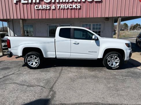 Used 2022 Chevrolet Colorado LT w/ Fleet Safety Package image 3