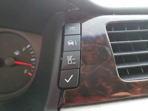 Used 2013 Chevrolet Impala LS FWD image 23