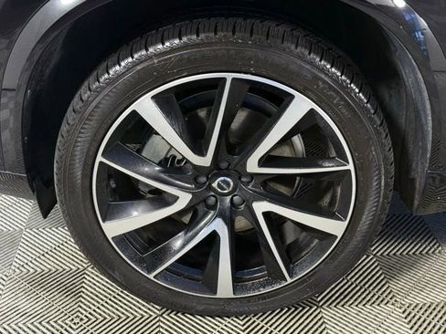 Used 2023 Volvo XC90 B5 Plus AWD/4WD image 10