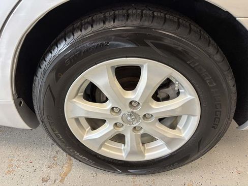 Used 2011 Toyota Camry LE w/ LE Extra-Value Pkg FWD image 26