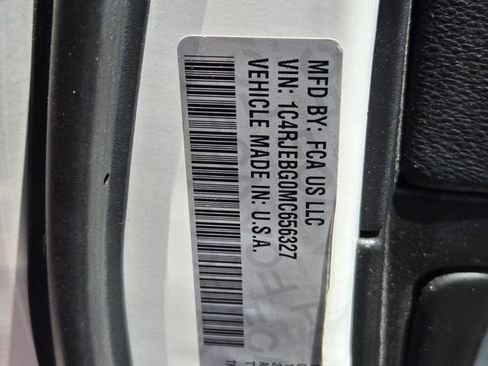 Used 2021 Jeep Grand Cherokee Limited w/ Luxury Group II RWD image 10
