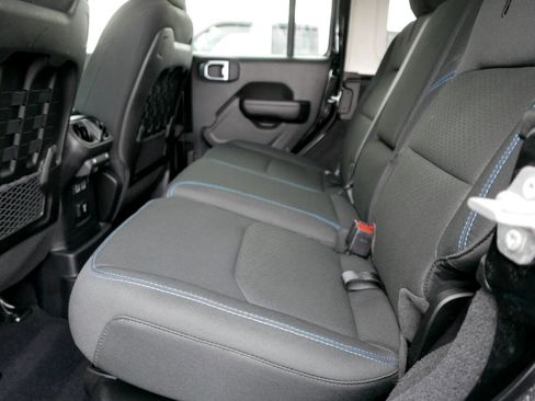 Used 2021 Jeep Wrangler Unlimited Rubicon 4xe w/ Cold Weather Group image 10