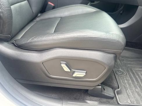 Used 2024 Hyundai Santa Fe Limited FWD image 17
