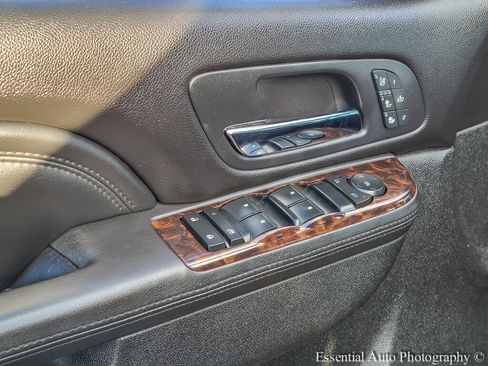 Used 2013 GMC Sierra 2500 Denali w/ Suspension Package, Off-Road image 16