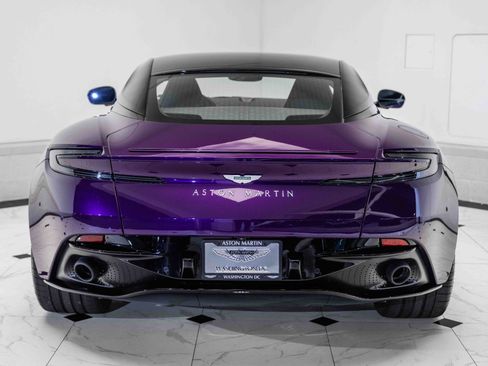 Used 2024 Aston Martin DB12 Coupe image 40