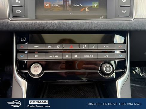 Used 2017 Jaguar XF Premium AWD/4WD image 16