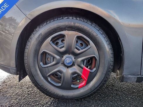 Used 2015 Ford Focus S image 9