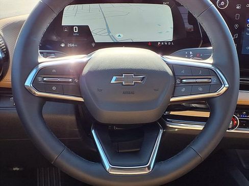 New 2026 Chevrolet Equinox ACTIV w/ Convenience Package III FWD image 31