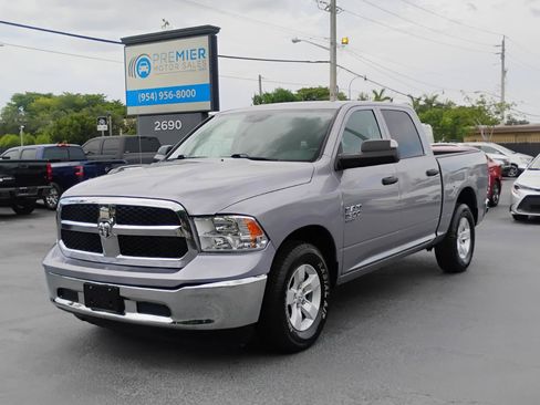 Used 2022 RAM 1500 Classic SLT w/ Trailer & Traction Group RWD image 21