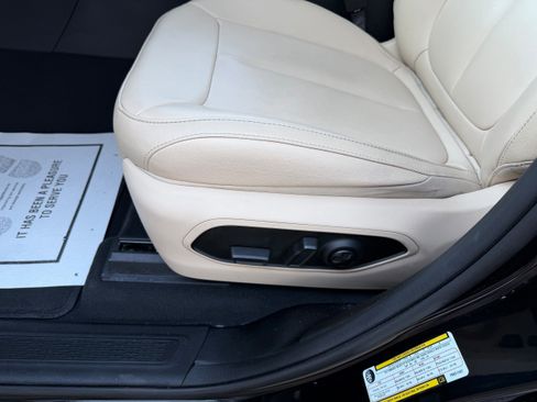 Used 2023 Jeep Grand Cherokee L Limited w/ Trailer Tow Group (B) image 7