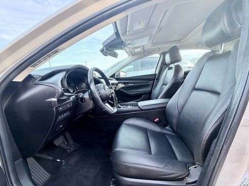 Used 2022 MAZDA MAZDA3 s image 19