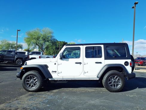 Used 2026 Jeep Wrangler Sport image 3