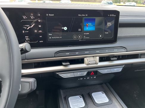 Used 2027 Kia Telluride S w/ Towing Package FWD image 25