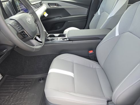 New 2026 Toyota Camry SE FWD image 9