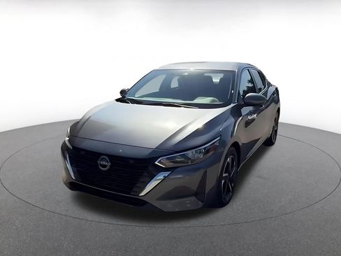 Used 2025 Nissan Sentra SV image 7