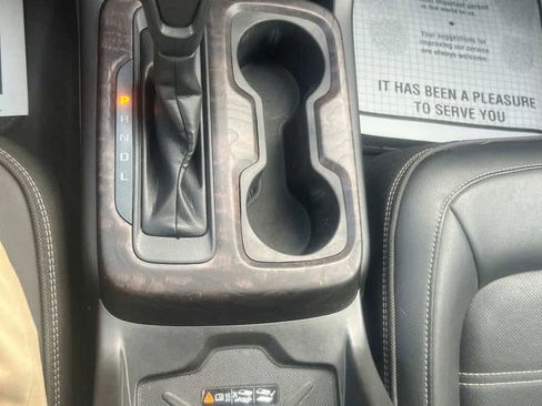 Used 2021 GMC Canyon Denali image 23