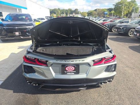 Used 2022 Chevrolet Corvette Stingray Convertible w/ Battery Protection Package image 8