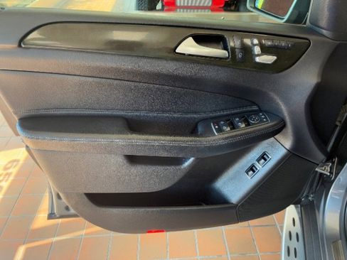 Used 2019 Mercedes-Benz GLS 450 4MATIC w/ Premium 1 Package image 15