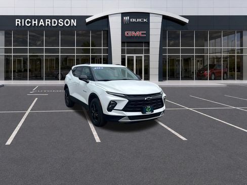 Used 2024 Chevrolet Blazer LT w/ Blazer LT Plus Package AWD/4WD image 7