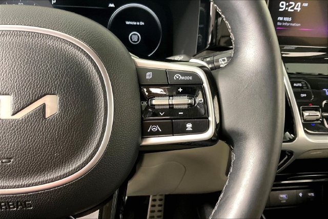 Certified 2022 Kia Sorento SX FWD image 11