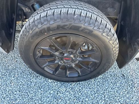 Used 2024 Toyota Tundra Limited w/ TRD Off-Road Package AWD/4WD image 12