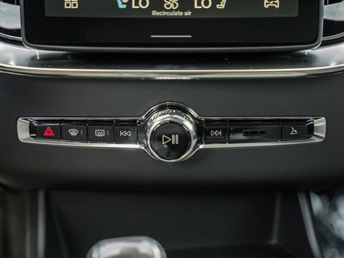 New 2026 Volvo XC90 T8 Ultra w/ Protection Package Premier AWD/4WD image 24