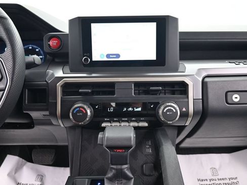 Used 2025 Toyota Tacoma TRD Off-Road AWD/4WD image 22