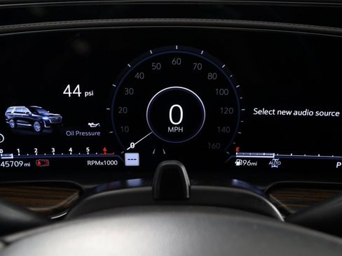 Used 2023 Cadillac Escalade Premium Luxury image 21