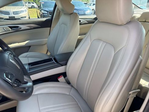 Certified 2020 Lincoln MKZ w/ Convenience Package image 21