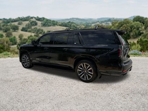 Used 2023 Cadillac Escalade ESV Sport Platinum w/ Heavy-Duty Trailer Package AWD/4WD image 6