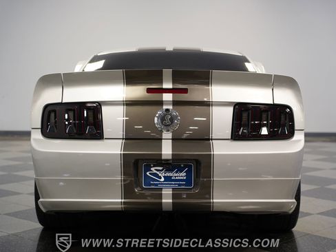 Used 2006 Ford Mustang GT RWD image 26